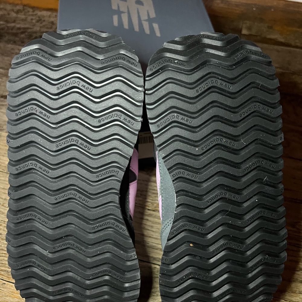 New Balance Black and Pink Retro Runner Sneakers - Picture 5 of 6